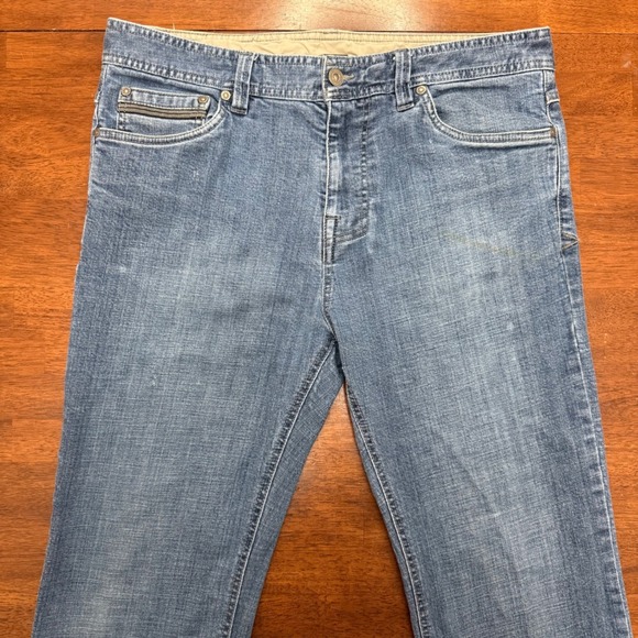 prAna Breathe Men's Jeans Size 34 Blue Denim Relaxed Fit Cotton Spandex Blend - Picture 2 of 14